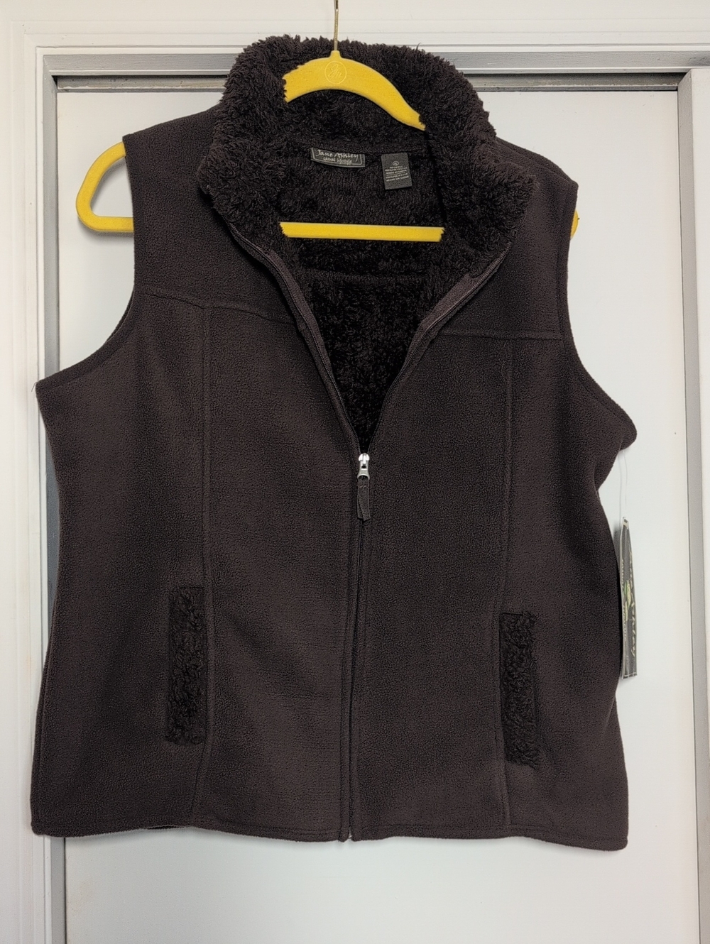NWT Jane Ashley Dark Brown Sherpa-Lined Fleece Vest Size XL